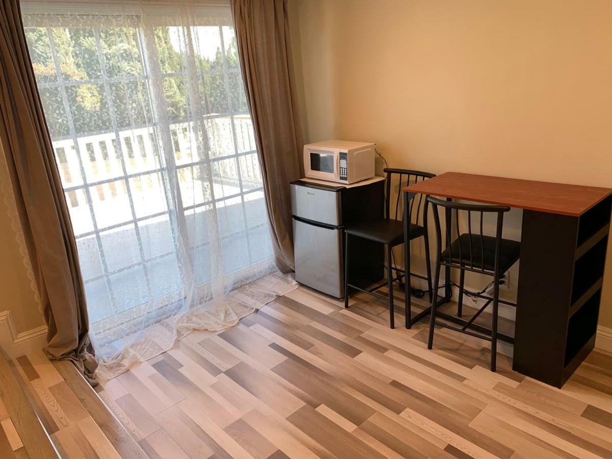 Lovely Room In Private House Near Disneyland Анахайм Екстериор снимка